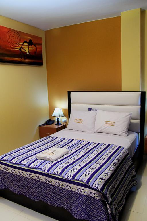 Villa Real Hotel & Suites チクラーヨ 部屋 写真