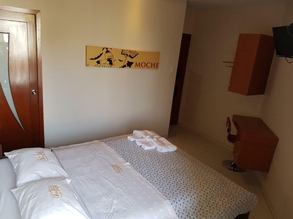 Villa Real Hotel & Suites チクラーヨ エクステリア 写真