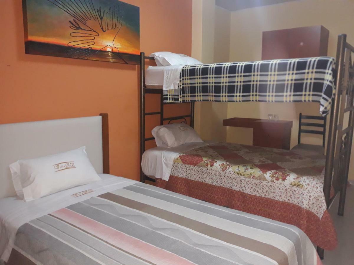 Villa Real Hotel & Suites チクラーヨ エクステリア 写真